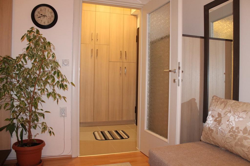 Aries Apartments Бітола Номер фото